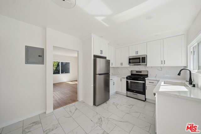 1027 N Gardener, West Hollywood, CA 90046