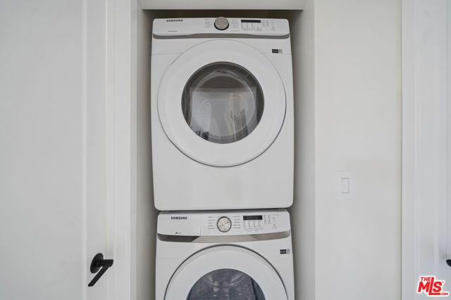 1027 N Gardener, West Hollywood, CA 90046