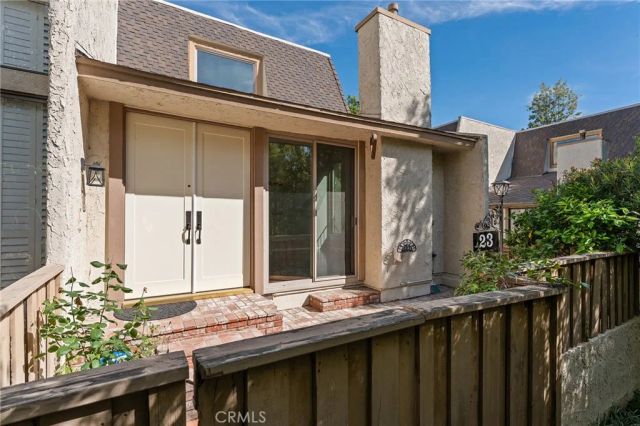 6121 Shoup Avenue 23, Woodland Hills, CA 91367