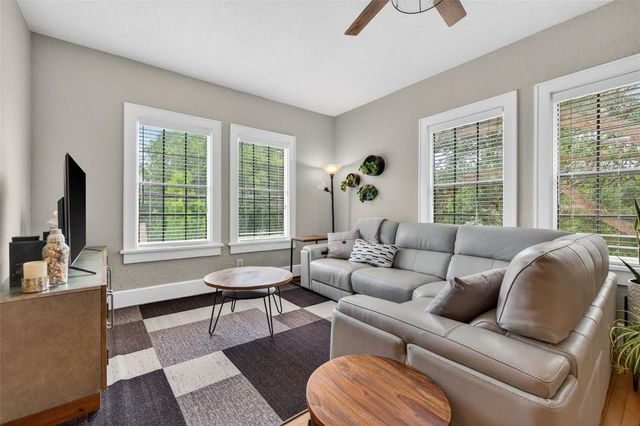 210 22ND AVENUE NE 12, St Petersburg, FL 33704