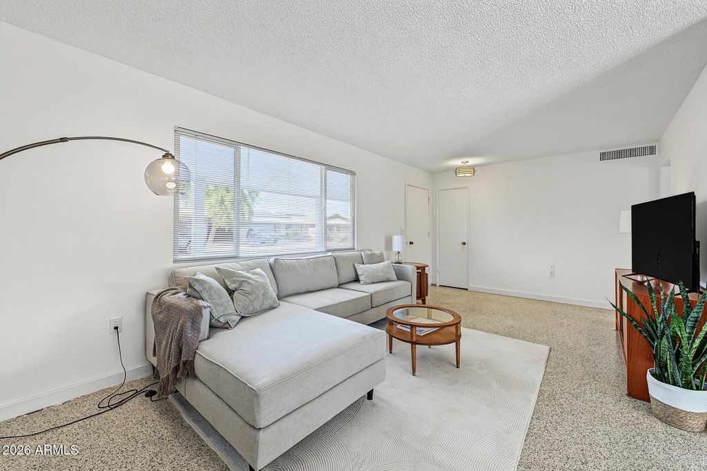 10117 W ANDOVER Avenue, Sun City, AZ 85351 — photo 4