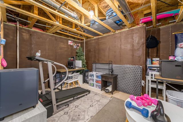 5304 W 46th St S, Wichita, KS 67215