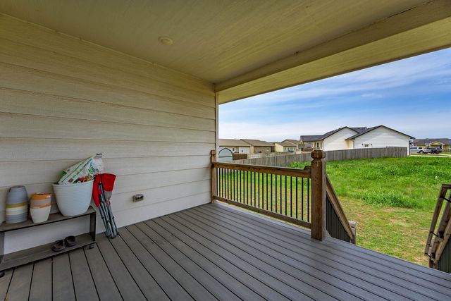 5304 W 46th St S, Wichita, KS 67215
