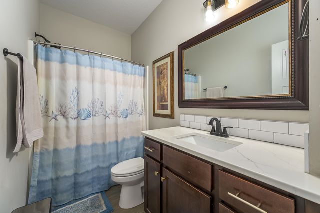 5304 W 46th St S, Wichita, KS 67215