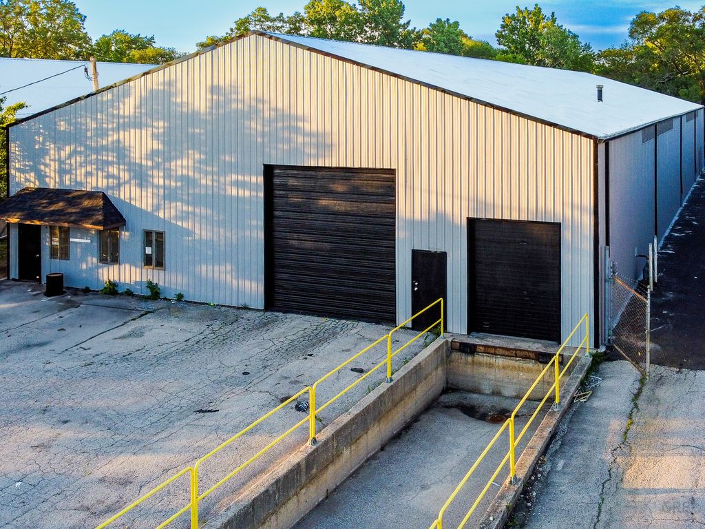 2946 Wireton Road, Blue Island, IL 60406