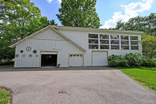 35 Walnut Avenue, Wyoming, OH 45215