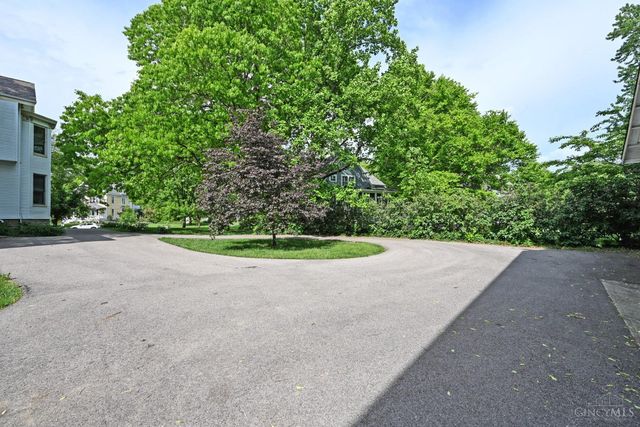 35 Walnut Avenue, Wyoming, OH 45215
