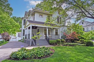 35 Walnut Avenue, Wyoming, OH 45215
