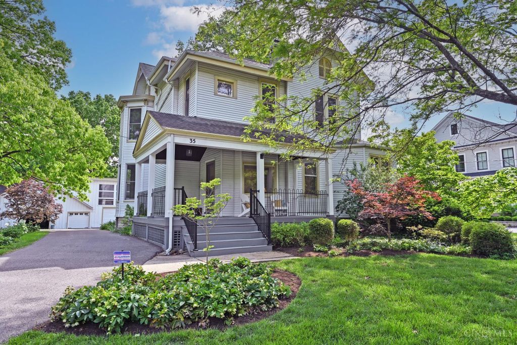 35 Walnut Avenue, Wyoming, OH 45215