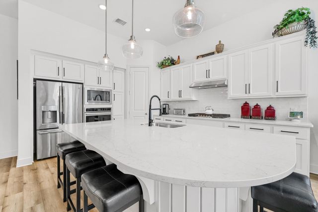 4204 Savannah Court, Denison, TX 75020