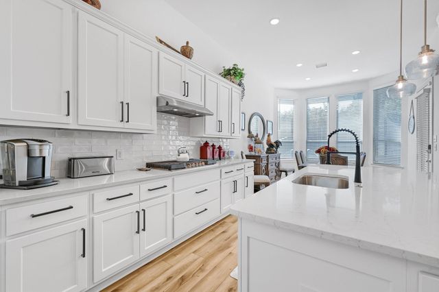 4204 Savannah Court, Denison, TX 75020
