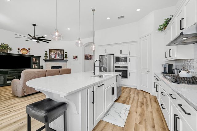 4204 Savannah Court, Denison, TX 75020