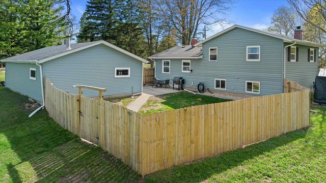 3611 GASS LAKE ROAD, Manitowoc, WI 54220