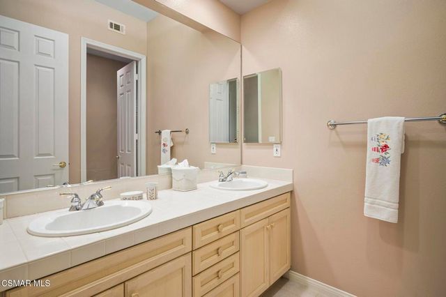 1662 E Janss Road, Thousand Oaks, CA 91362