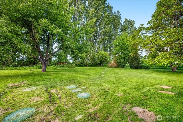 14419 T Loop Road, Bow, WA 98232