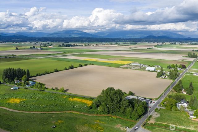14419 T Loop Road, Bow, WA 98232