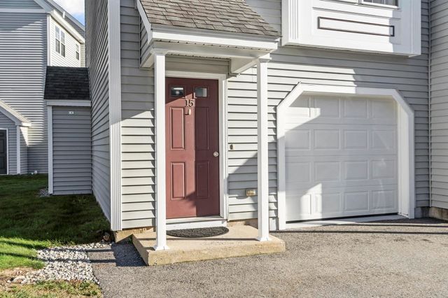 15 Bandon Circle 15, Westford, MA 01886