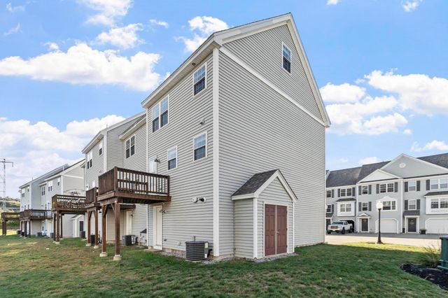 15 Bandon Circle 15, Westford, MA 01886