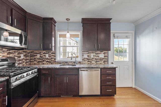 15 Bandon Circle 15, Westford, MA 01886