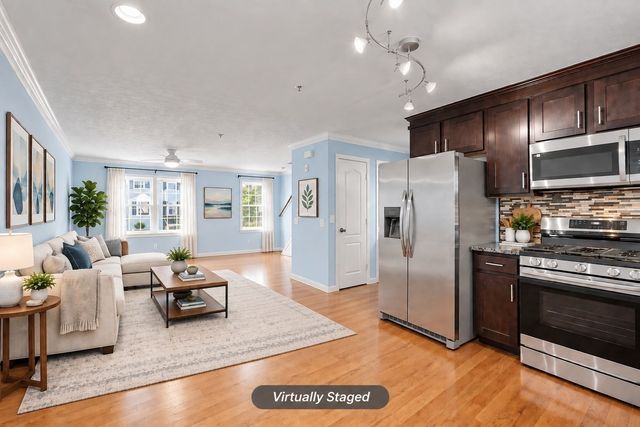 15 Bandon Circle 15, Westford, MA 01886