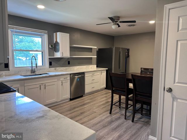 2174-B PORTER RD, Bear, DE 19701
