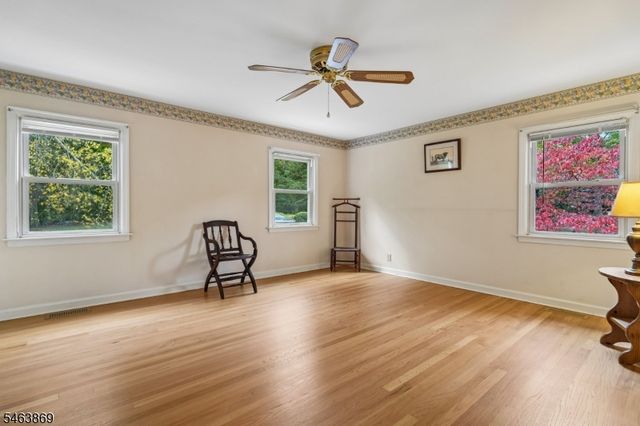 27 Karla Dr, Hanover Twp., NJ 07981
