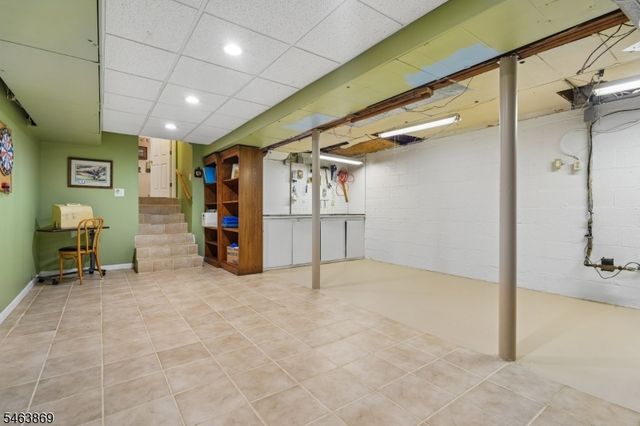 27 Karla Dr, Hanover Twp., NJ 07981