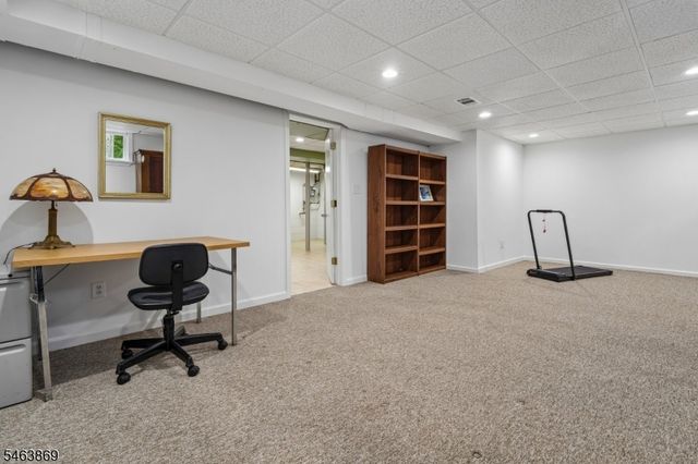 27 Karla Dr, Hanover Twp., NJ 07981