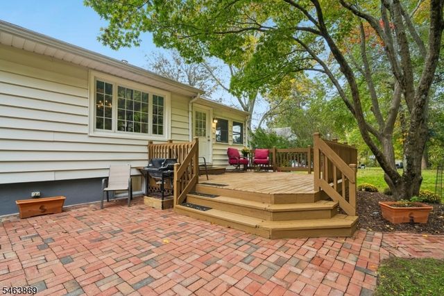 27 Karla Dr, Hanover Twp., NJ 07981
