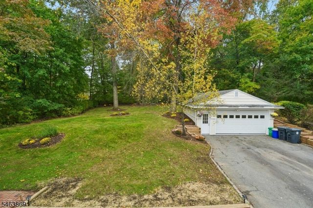 27 Karla Dr, Hanover Twp., NJ 07981