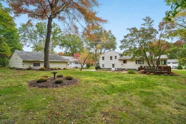 27 Karla Dr, Hanover Twp., NJ 07981