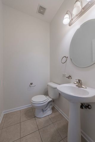 1226 BRADLEY Circle, Elgin, IL 60120