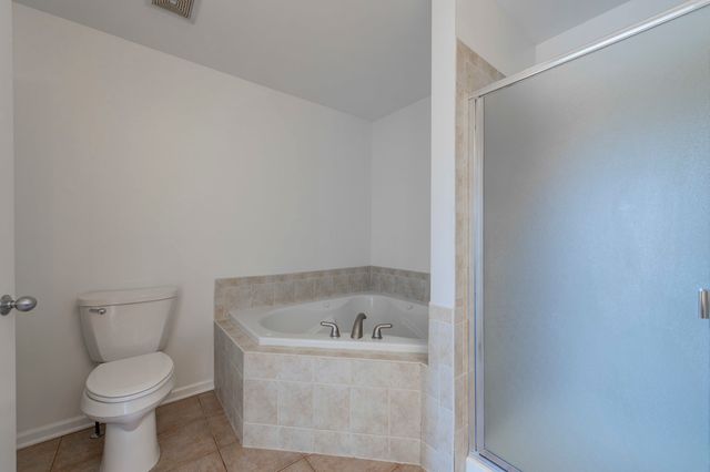 1226 BRADLEY Circle, Elgin, IL 60120