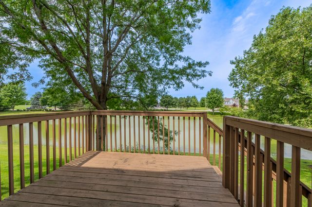 1226 BRADLEY Circle, Elgin, IL 60120