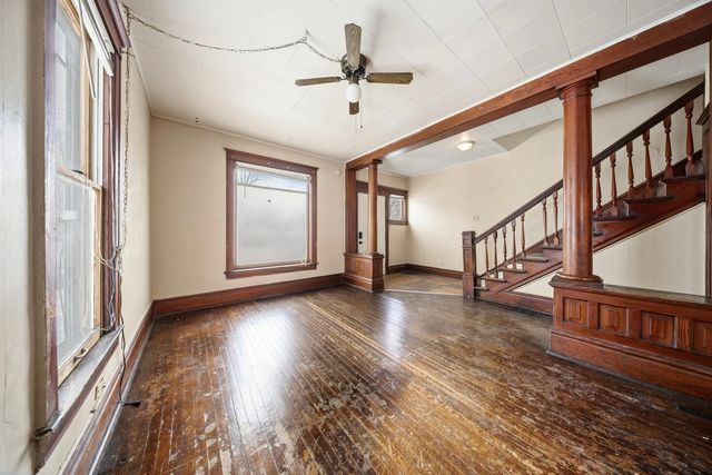 108-110 E Iroquois Street, Freeport, IL 61032