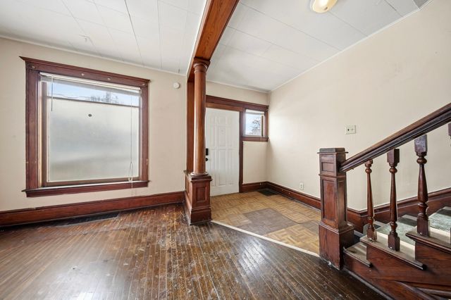 108-110 E Iroquois Street, Freeport, IL 61032