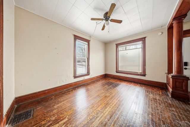 108-110 E Iroquois Street, Freeport, IL 61032