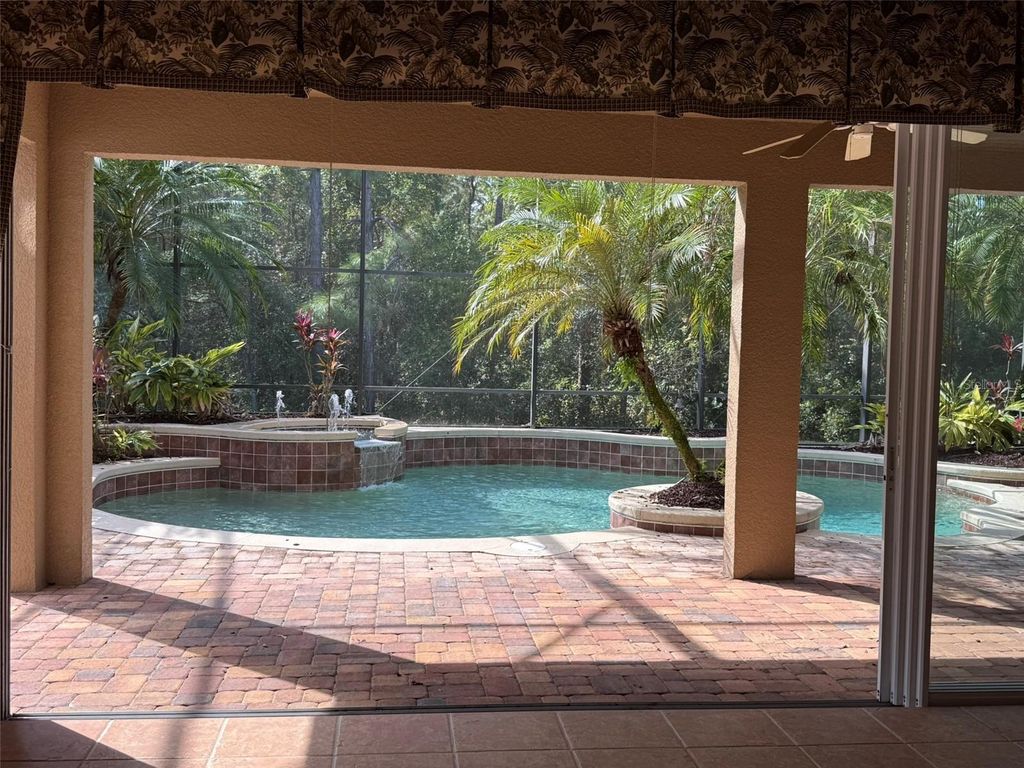 Image 12 of property listing at 10484 WISCANE AVENUE, Orlando, FL 32836