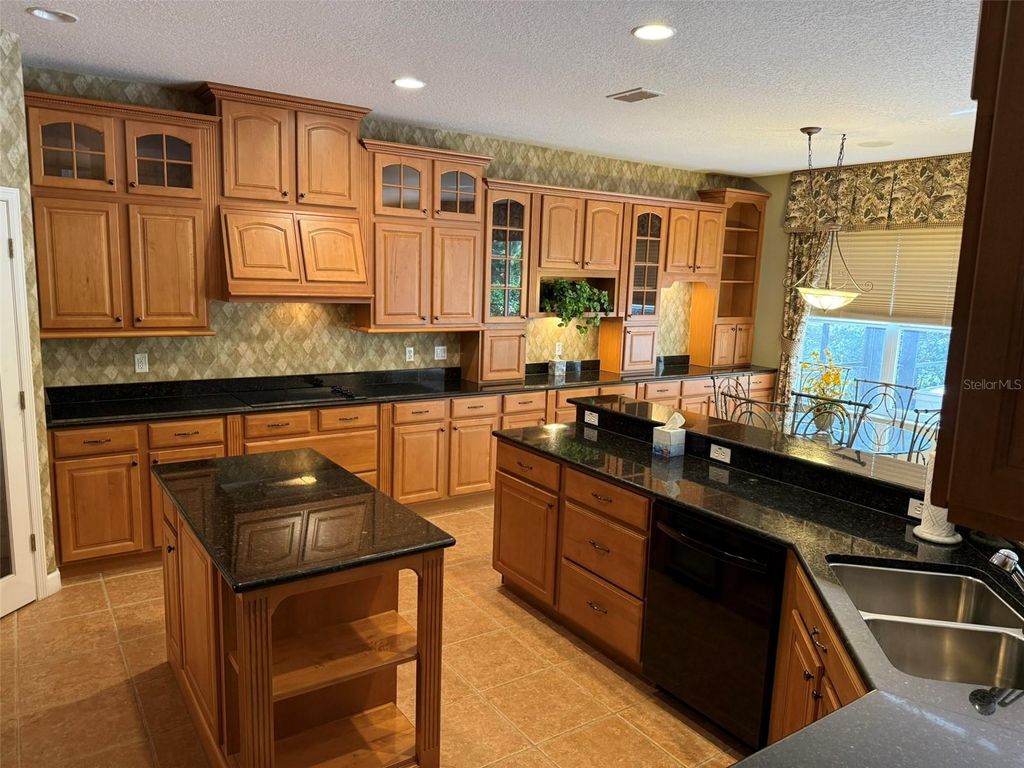 Image 18 of property listing at 10484 WISCANE AVENUE, Orlando, FL 32836