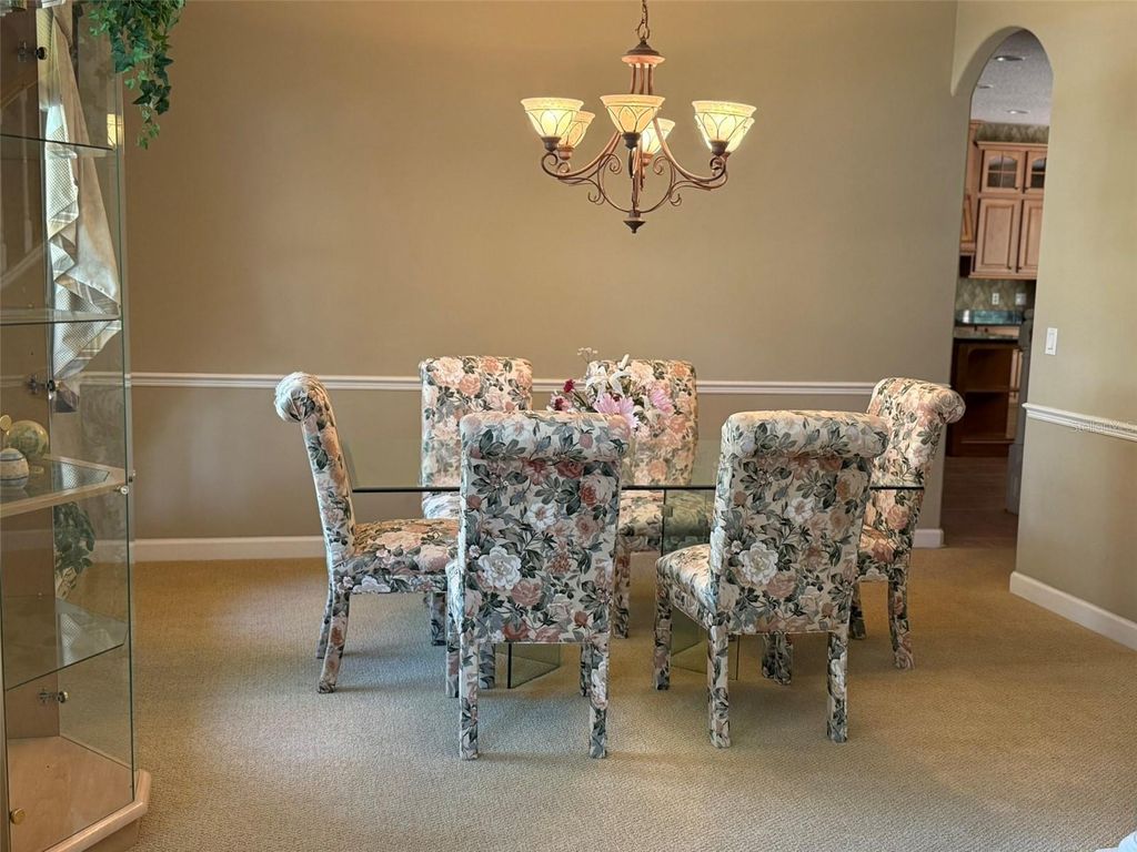 Image 6 of property listing at 10484 WISCANE AVENUE, Orlando, FL 32836