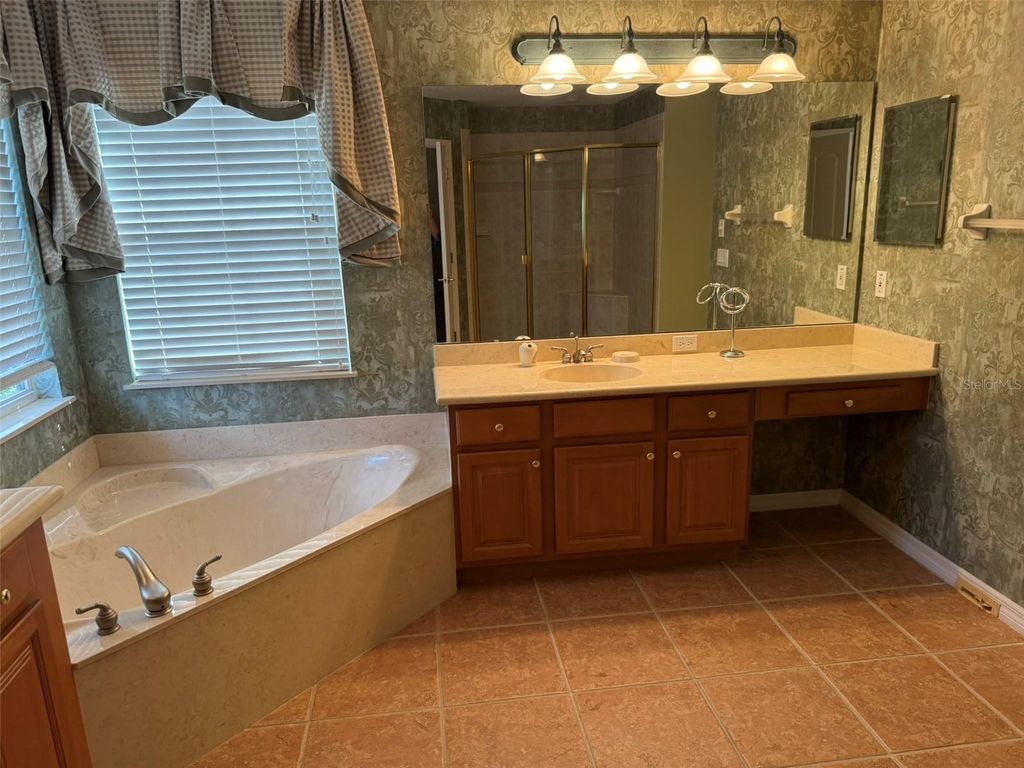 Image 55 of property listing at 10484 WISCANE AVENUE, Orlando, FL 32836