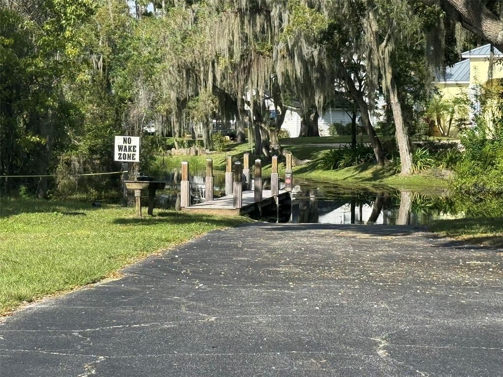 Image 71 of property listing at 10484 WISCANE AVENUE, Orlando, FL 32836