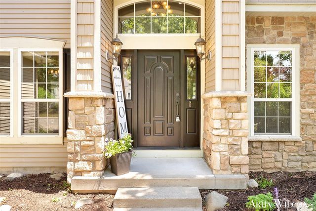 974 Dogwood Meadows Drive, Ada, MI 49301
