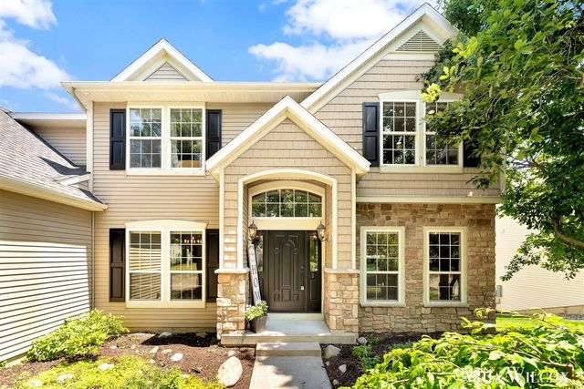974 Dogwood Meadows Drive, Ada, MI 49301