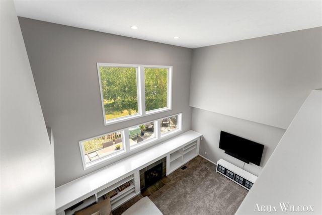 974 Dogwood Meadows Drive, Ada, MI 49301