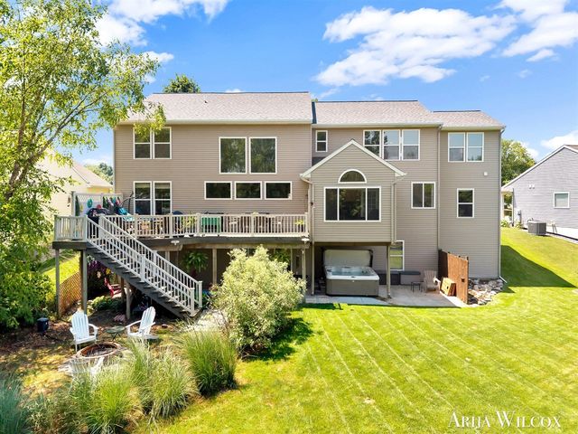 974 Dogwood Meadows Drive, Ada, MI 49301