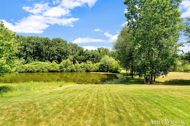 974 Dogwood Meadows Drive, Ada, MI 49301