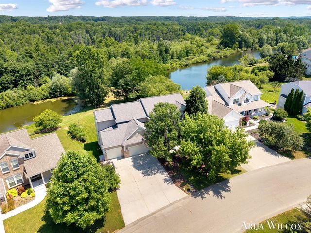 974 Dogwood Meadows Drive, Ada, MI 49301