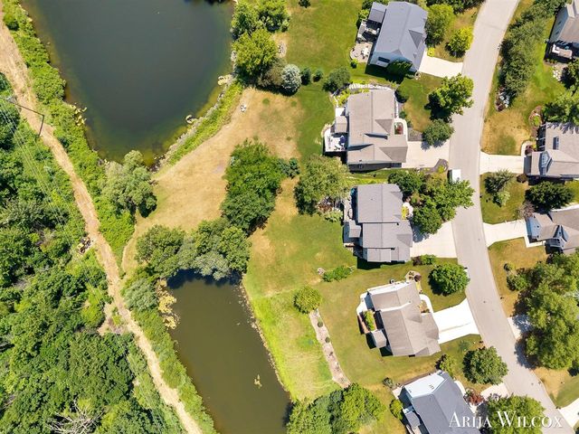 974 Dogwood Meadows Drive, Ada, MI 49301