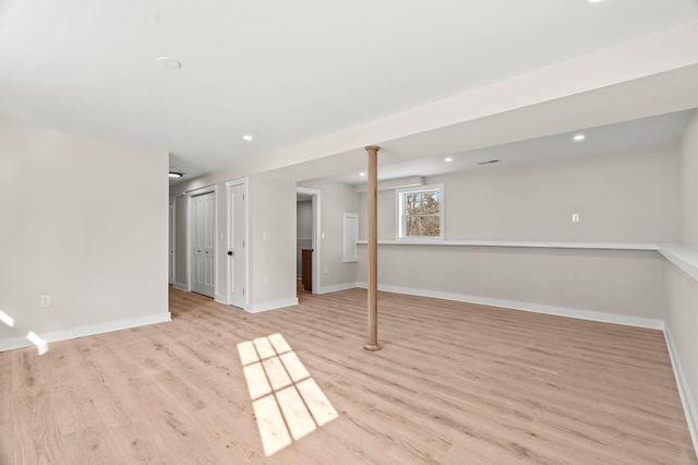 40 Hillside Avenue, Derry, NH 03038